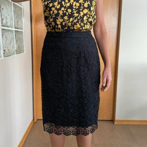 UNIQLO BLACK LACE Knee Length FITTED PENCIL SKIRT, Small